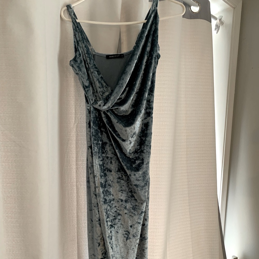 I bought this for homecoming but went with the other dress i bought.